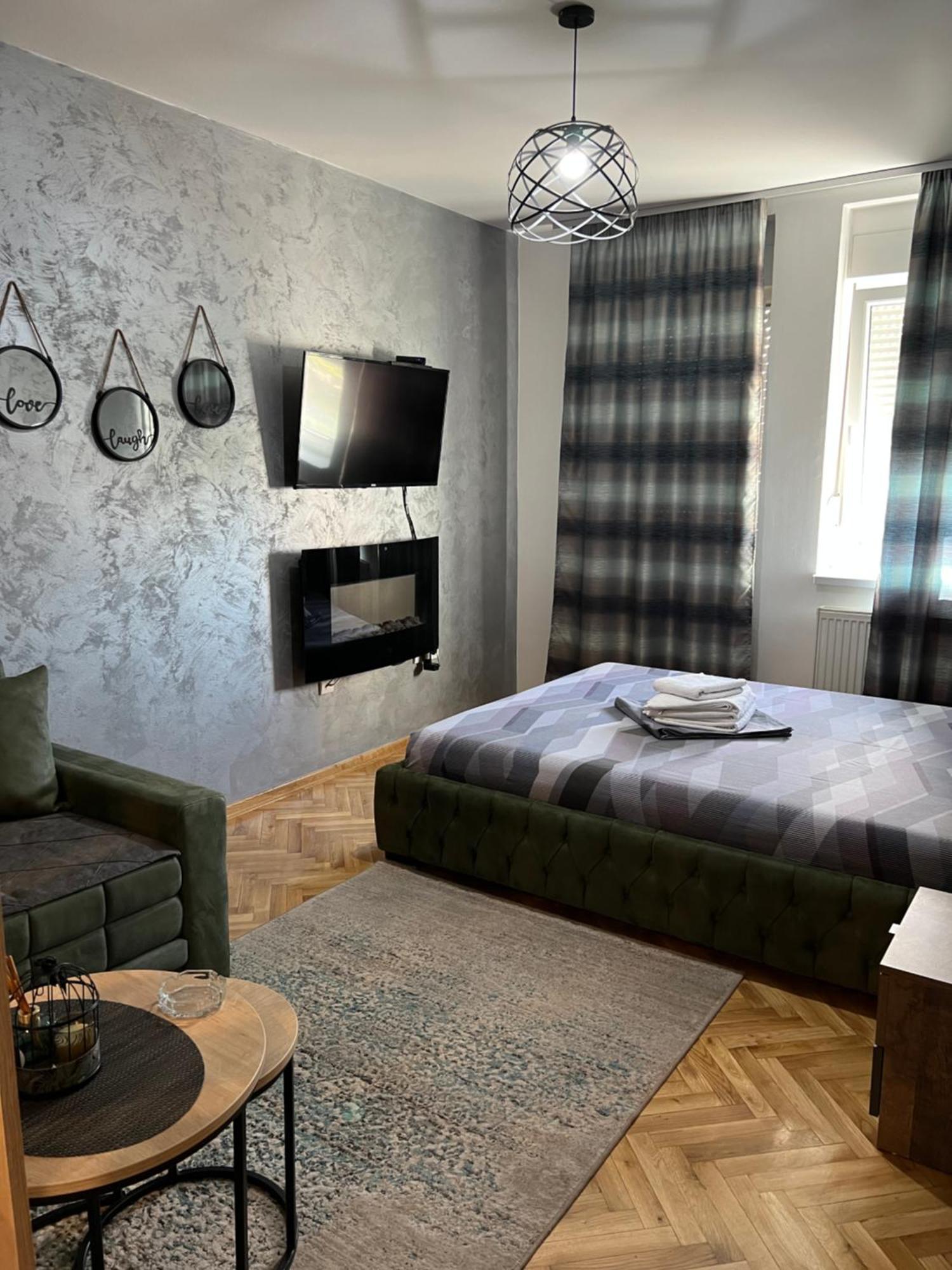 Apartman Didi2- Free Private Parking-Garage Нови-Сад Экстерьер фото